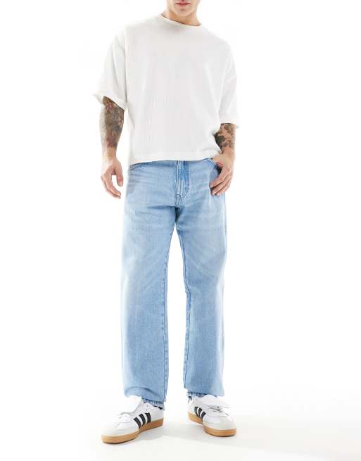 Wrangler – Frontier – Jasnoniebieskie jeansy o luźnym kroju