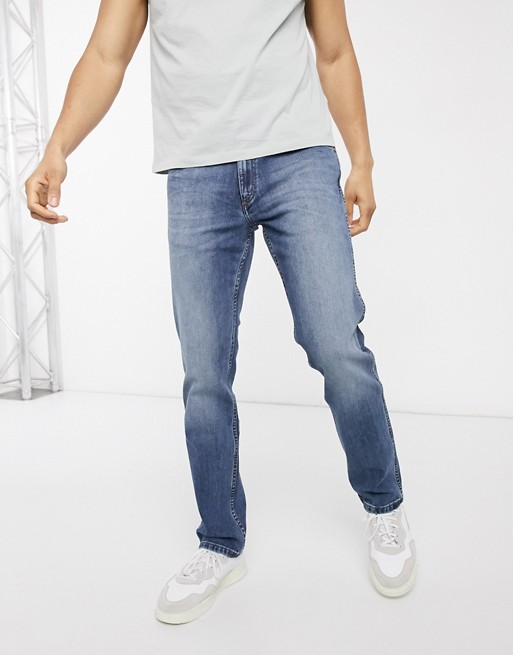 Wrangler Greensboro straight fit jeans in blue