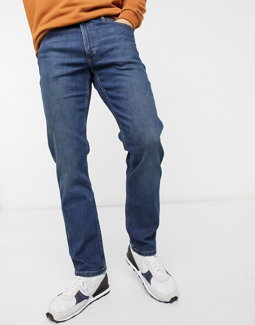 Wrangler Greensboro straight fit jeans in blue-Blues