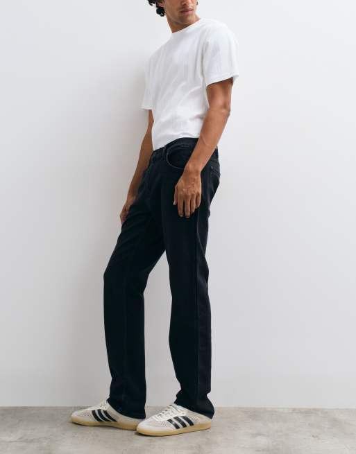 Wrangler Greensboro straight leg denim jeans in black wash, 3 of 5