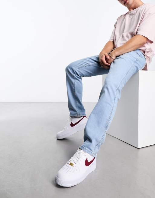 Wrangler Greensboro straight leg jeans in light blue