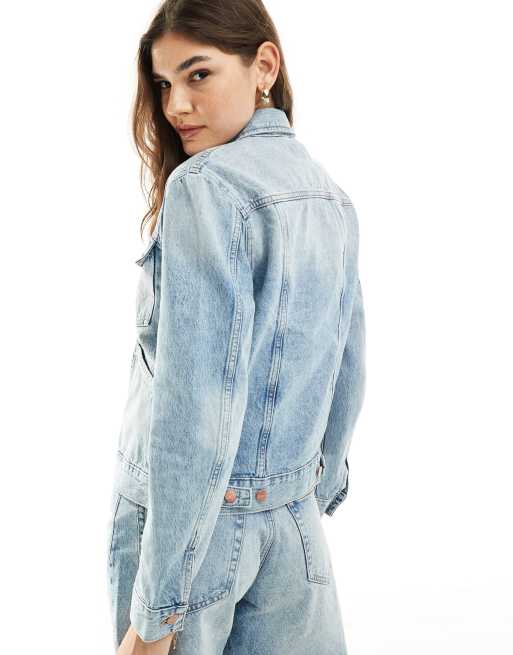 Wrangler heritage denim jacket in mid wash, 4 of 4