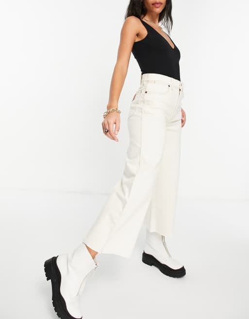 Missguided high rise crop leg carrot jeans in ecru