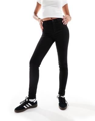 Wrangler High Rise Skinny Jean In Black In Black