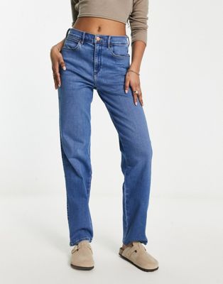 Wrangler straight fit jean in mid blue - ASOS Price Checker