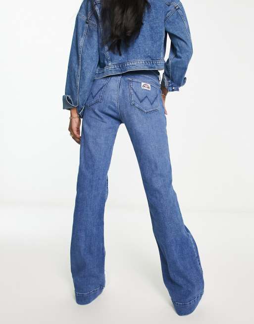 Wrangler - Jeans a zampa blu medio con tasche sul davanti , 3 di 5