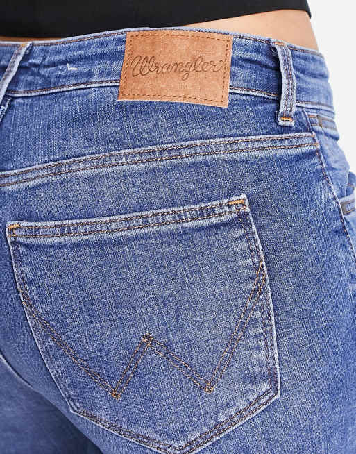 Wrangler - Jeans med bootcut i mellemblå vask, 2 af 5