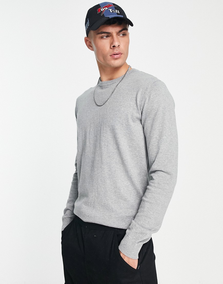 knit sweater in gray