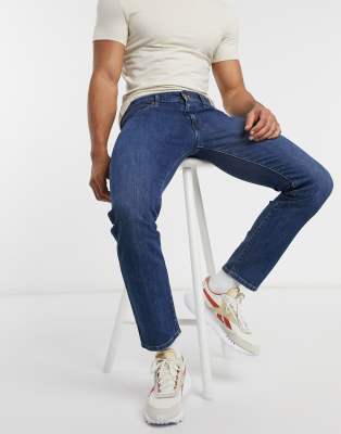 wrangler slim tapered jeans