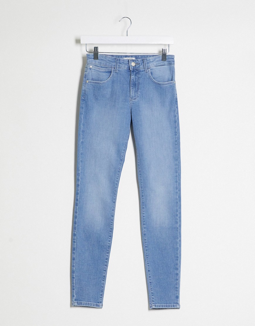 Wrangler – Ljusa skinny jeans-Blå