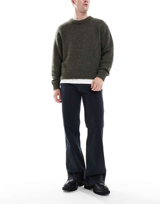 Wrangler loose bootcut straight leg jeans in dark-wash blue