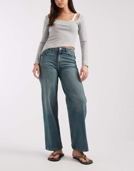Wrangler mid-rise loose straight jeans in vintage wash