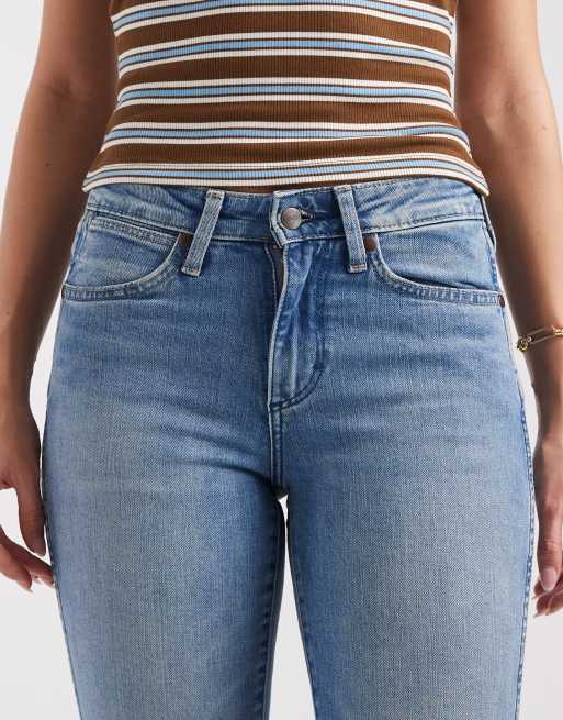 Wrangler – Montana – Mellanblå, utsvängda jeans, 4 av 5