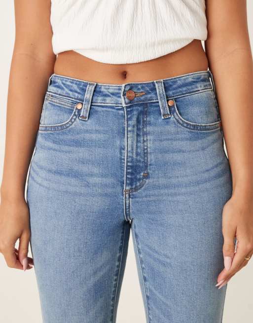 Wrangler – Montana – Schlagjeans in hellblauer Acid-Waschung, 5 von 5