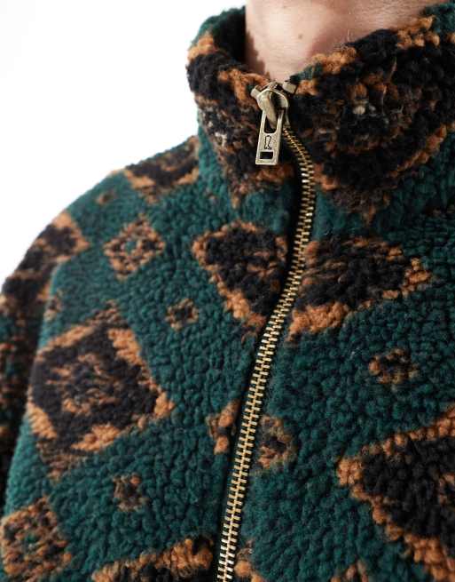 Wrangler - Mørkegrøn sherpajakke med diamantprint i imiteret lammeskind, 3 af 4
