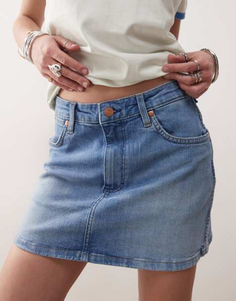 Wrangler denim mini skirt in mid blue