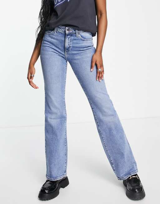 Wrangler – Niebieskie jeansy z rozszerzanymi nogawkami w stylu retro