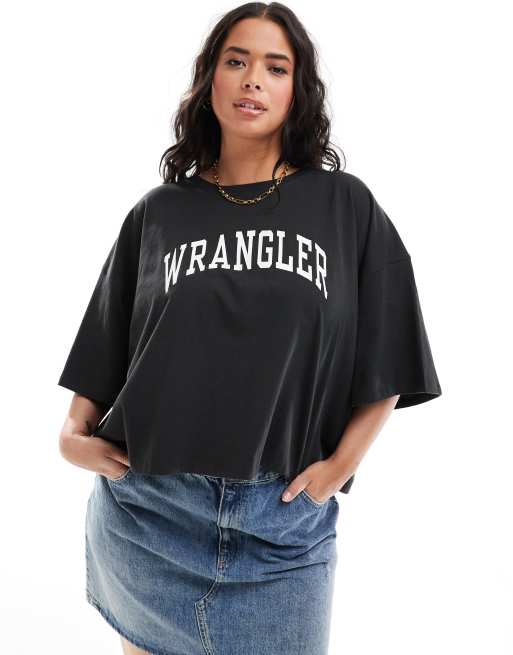 Wrangler plus cropped boxy logo tee in faded black 