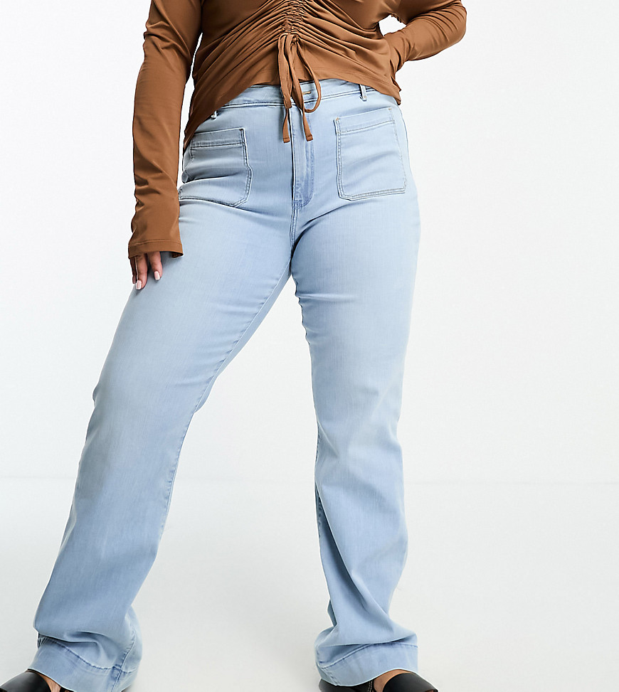Wrangler Plus high waisted front pocket flare in west coast-Blue
