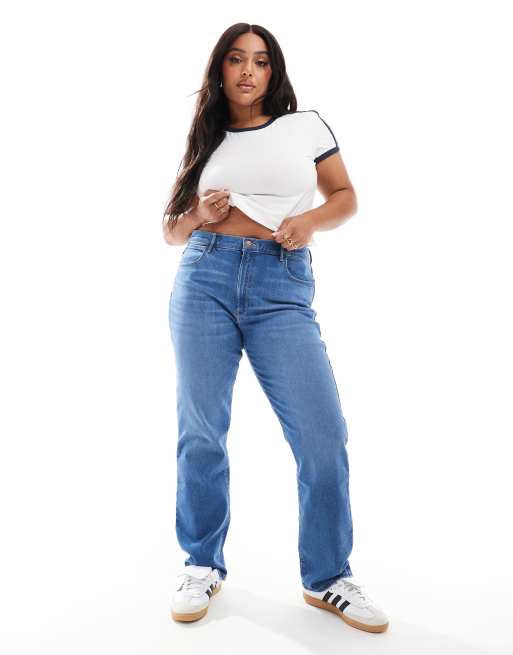 Wrangler Plus straight leg jeans in mid blue