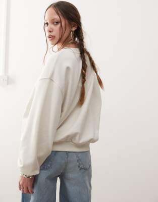 Wrangler Saddle Up Oversized Sweatshirt In White