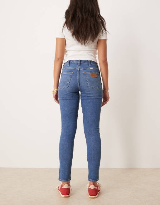 Wrangler Sienna skinny fit jeans in midwash blue, 2 of 5