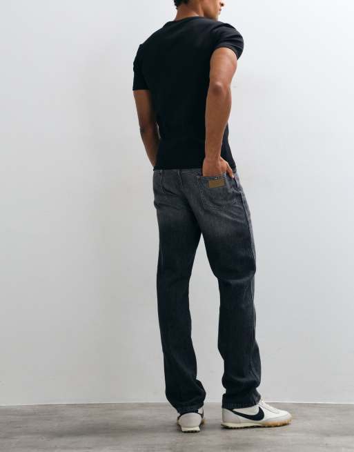Wrangler straight jeans in grey, 4 of 5