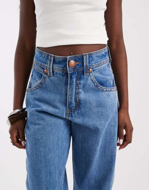 Wrangler super barrel jeans in mid blue denim, 4 of 5