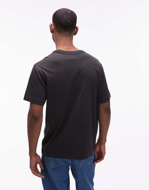 Wrangler – T-Shirt in verblasstem Schwarz mit Brusttasche , 5 von 5
