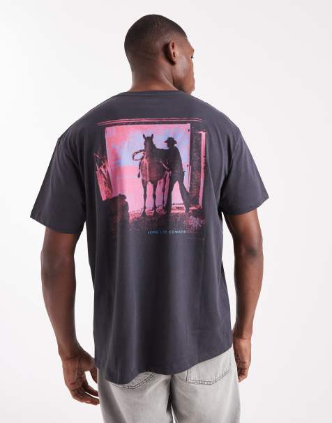 Wrangler - T-shirt met logo op de borst in zwart met wassing - view 1