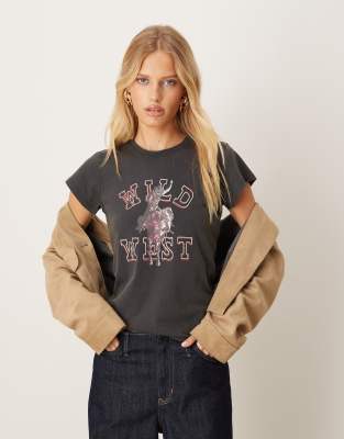 Wrangler Western Chest Print T-shirt In Black