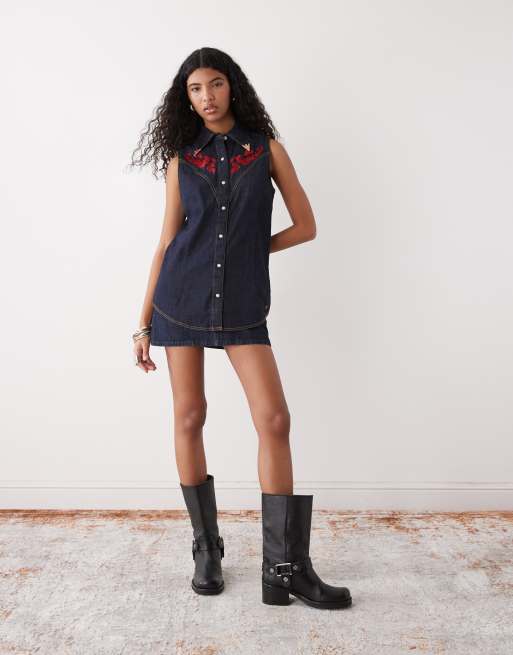 Wrangler x Lainey Wilson – Ärmelloses Jeanshemd in Indigoblau mit Stickerei, 3 von 4