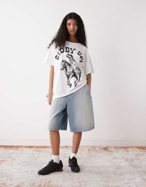Wrangler x Lainey Wilson – Biały T-shirt oversize z kowbojskim nadrukiem i napisem Giddy Up - view 1