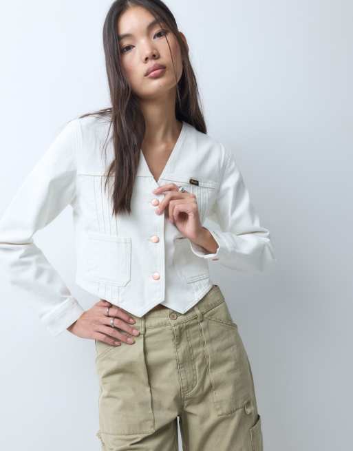 Wrangler X Lainey Wilson camisa vaquera plisada en blanco, 4 de 5