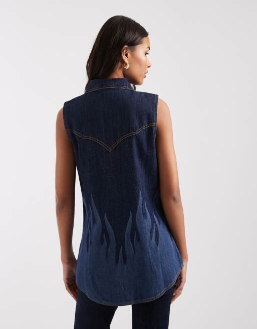 Wrangler x Lainey Wilson - Flame - Mouwloos denim overhemd met vlammen in indigo, 3 van 4