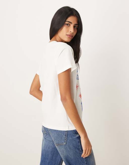 Wrangler x Lainey Wilson - Hvid T-shirt med bandprint på brystet, 2 af 4