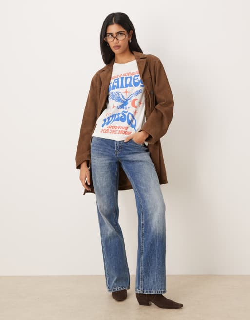 Wrangler x Lainey Wilson - Hvid T-shirt med bandprint på brystet, 4 af 4
