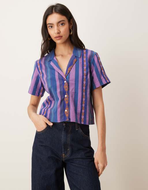 Wrangler x Lainey Wilson – Niebieska koszula w żakardowe paski, 2 z 4