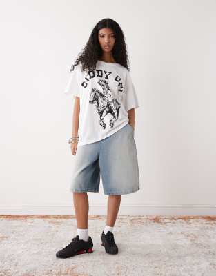 Wrangler x Lainey Wilson - Oversize-T-Shirt in Weiß mit „Giddy Up"-Westernprint