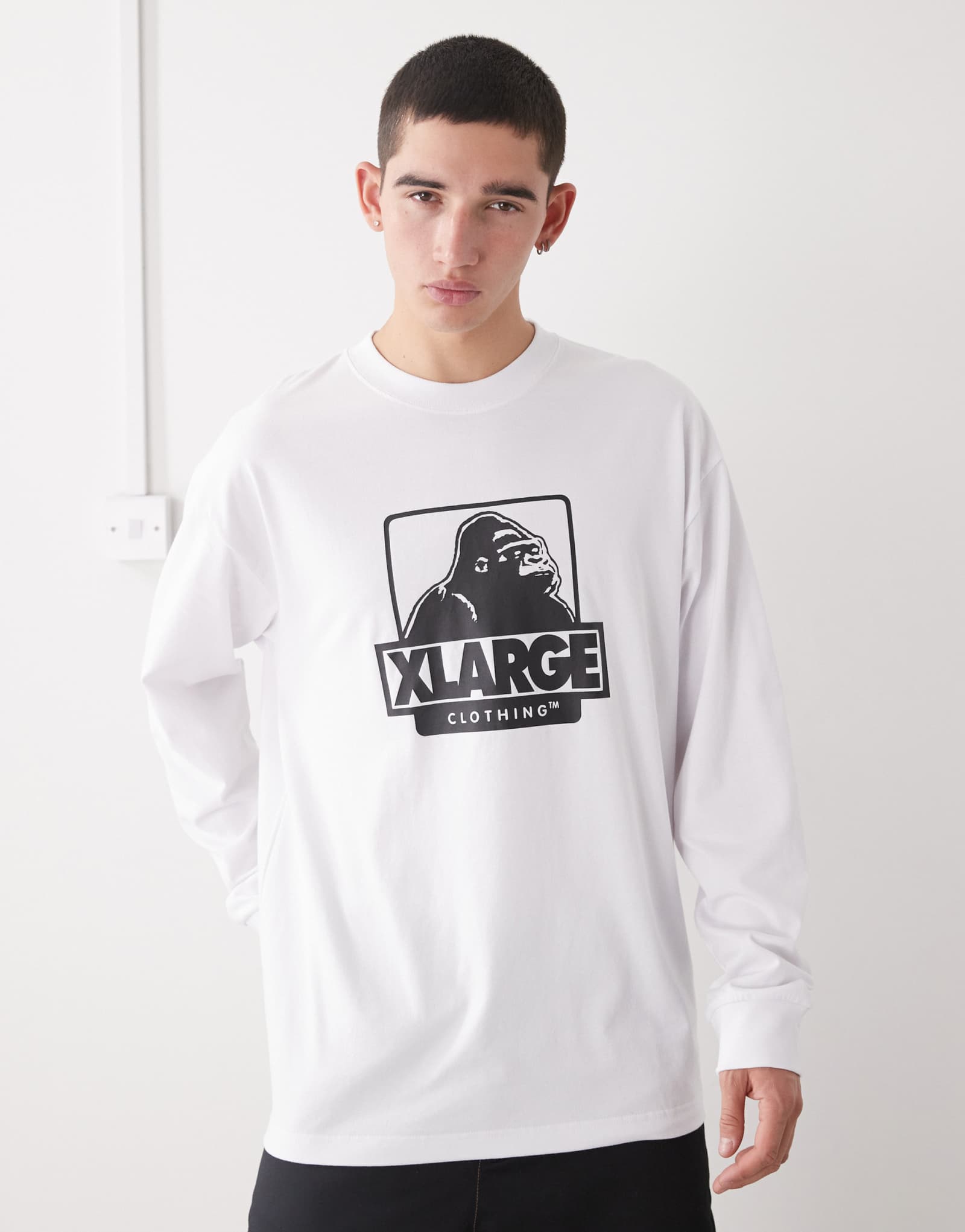 Футболка с длинным рукавом и графическим логотипом XLarge OG белого цвета