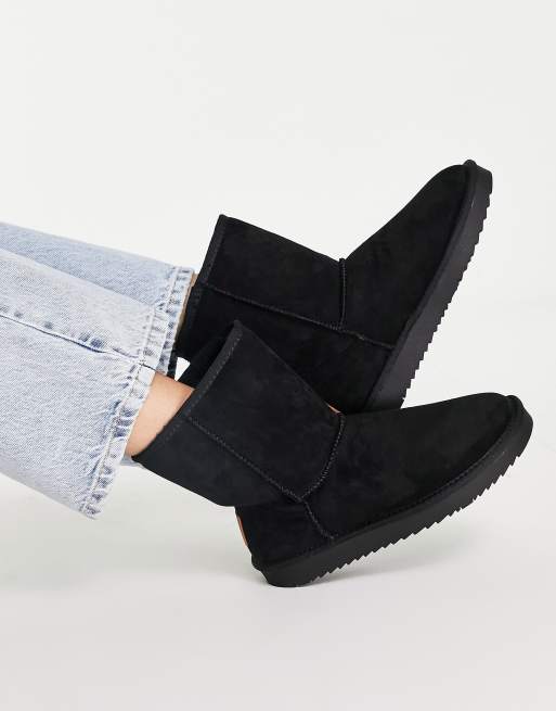 XTI – Ankle-Boots in Schwarz mit Kunstpelzfutter