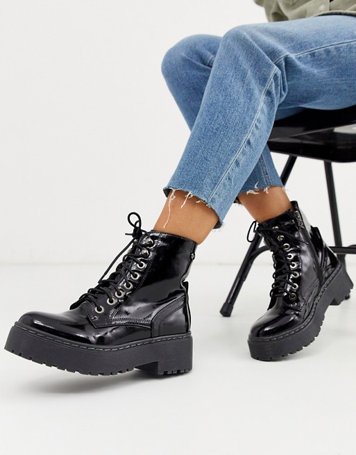 XTI chunky lace up boots in black