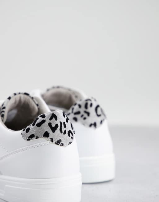 Xti leopard best sale print trainers