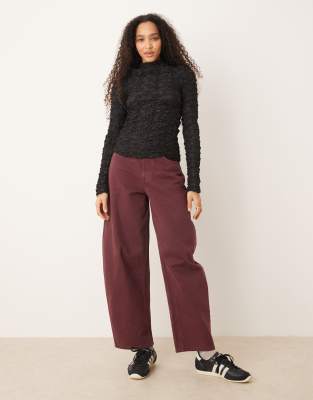 Y.A.S. 3D TEXTURED LONG SLEEVE TOP