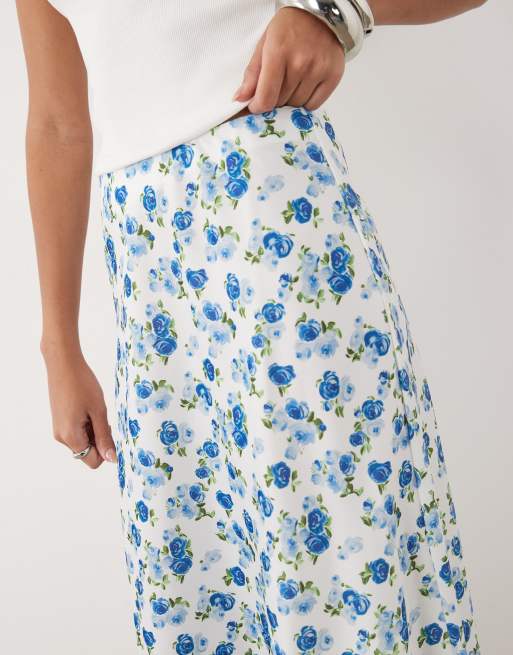 YAS - Blå midinederdel i satin med småblomstret print, 3 af 5