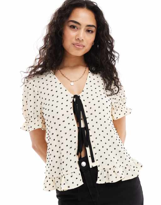 Y.A.S - Blouse van getextureerde dobbystof met gestrikte voorkant in crème en zwart