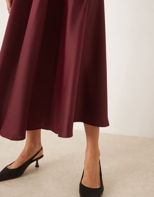 YAS - Bordeauxrød voluminøs midi-nederdel i satin med fuldt cirkeldesign, 2 af 5