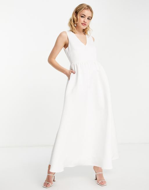 Y.A.S Bridal maxi dress with full skirt and pockets in white | ASOS