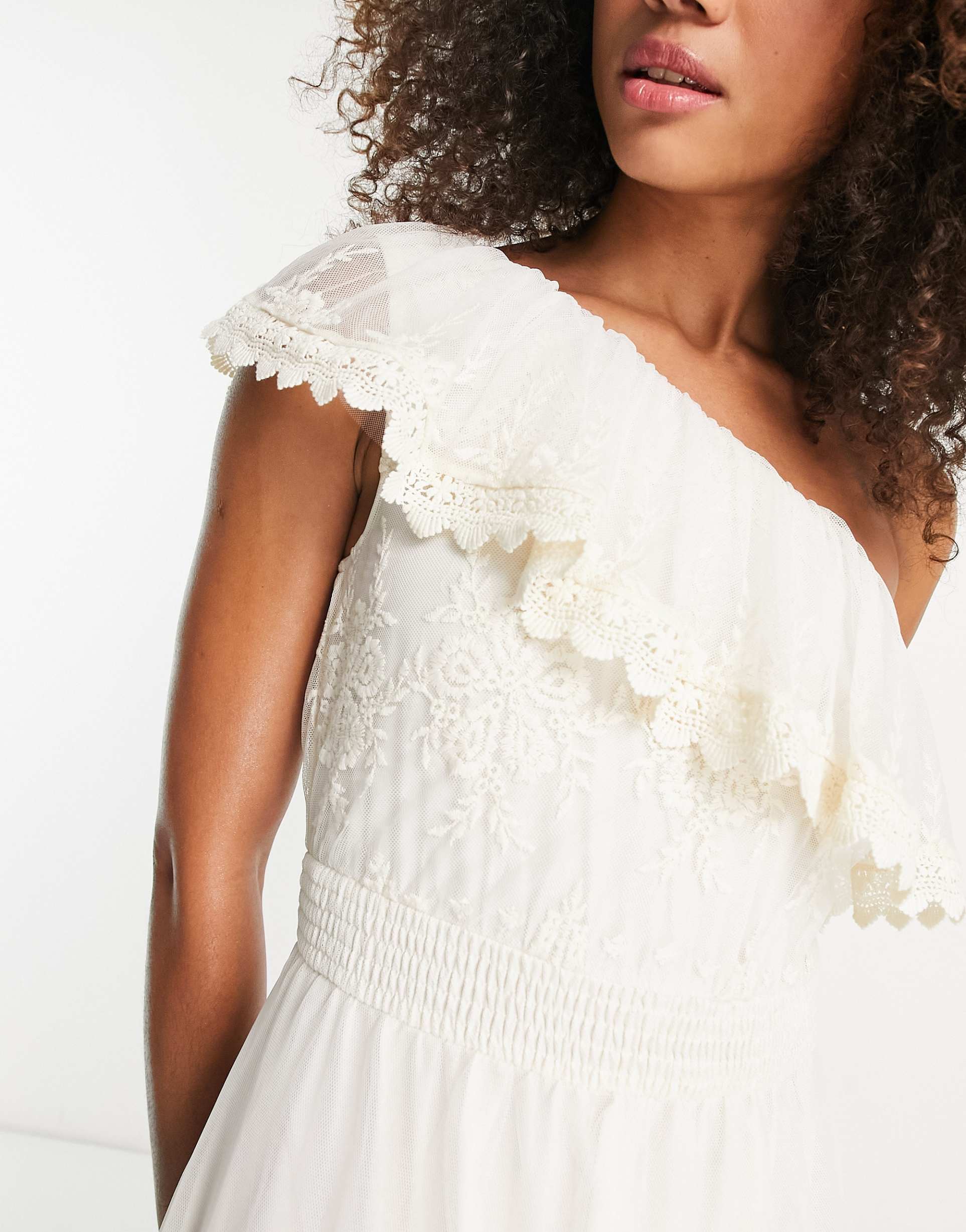 Y.A.S Bridal vintage lace one shoulder maxi dress in cream view 3