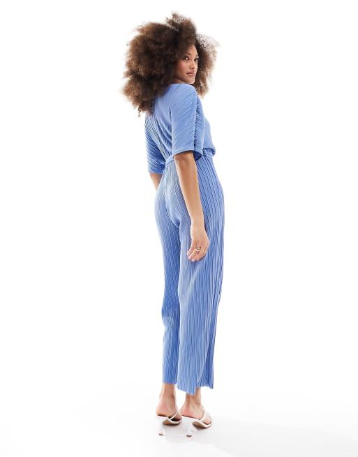 YAS Bridesmaid – Niebieski plisowany kopertowy kombinezon, 4 z 4